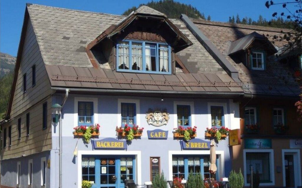 Bäckerei + Café S'Brezl - Fam. Reisinger In Bad Mitterndorf